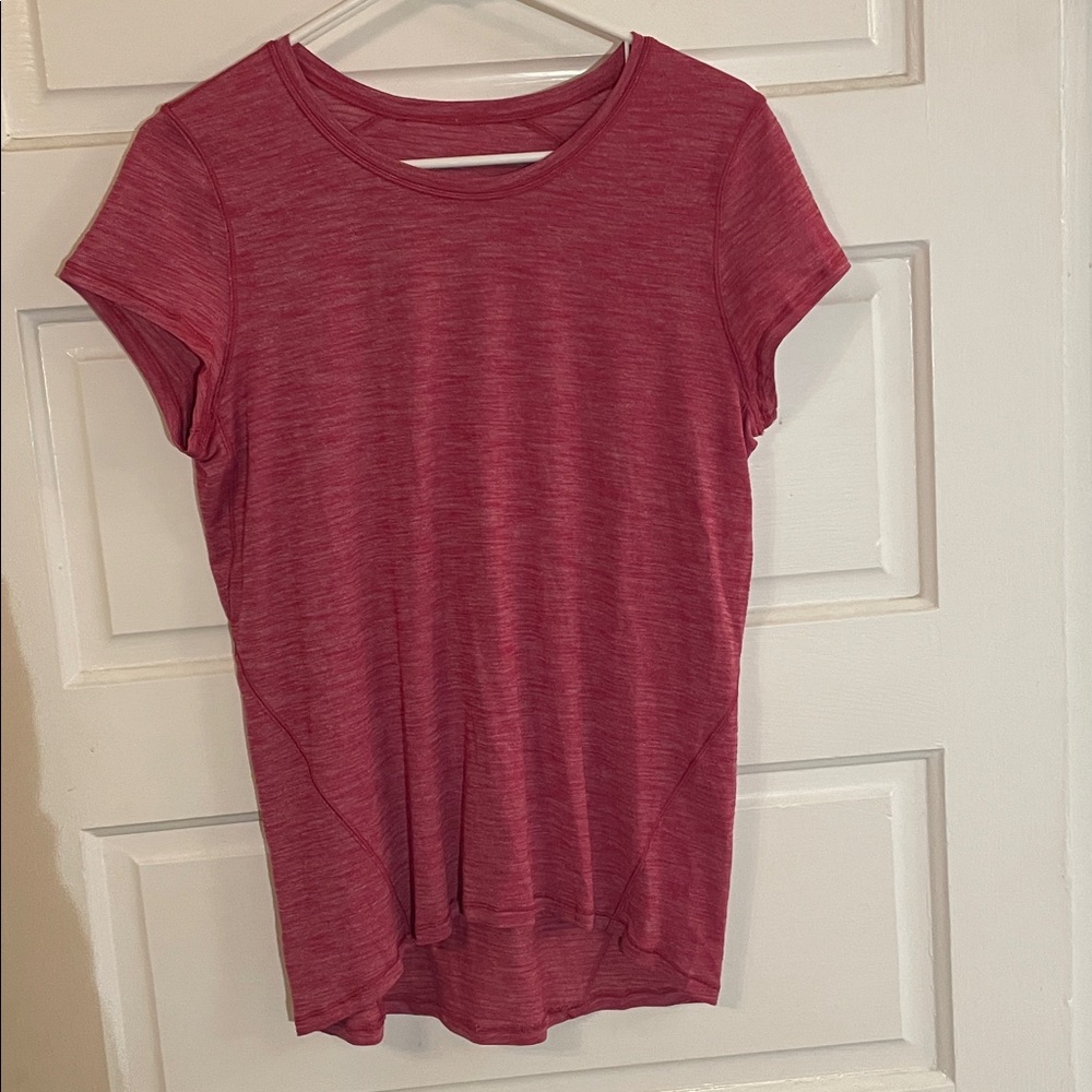 Lululemon women’s cap sleeve T-shirt